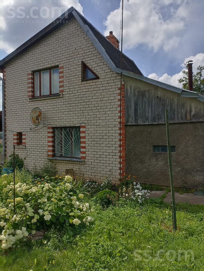 Rožlejas 103, Rēzekne un raj., Rēzekne — maja