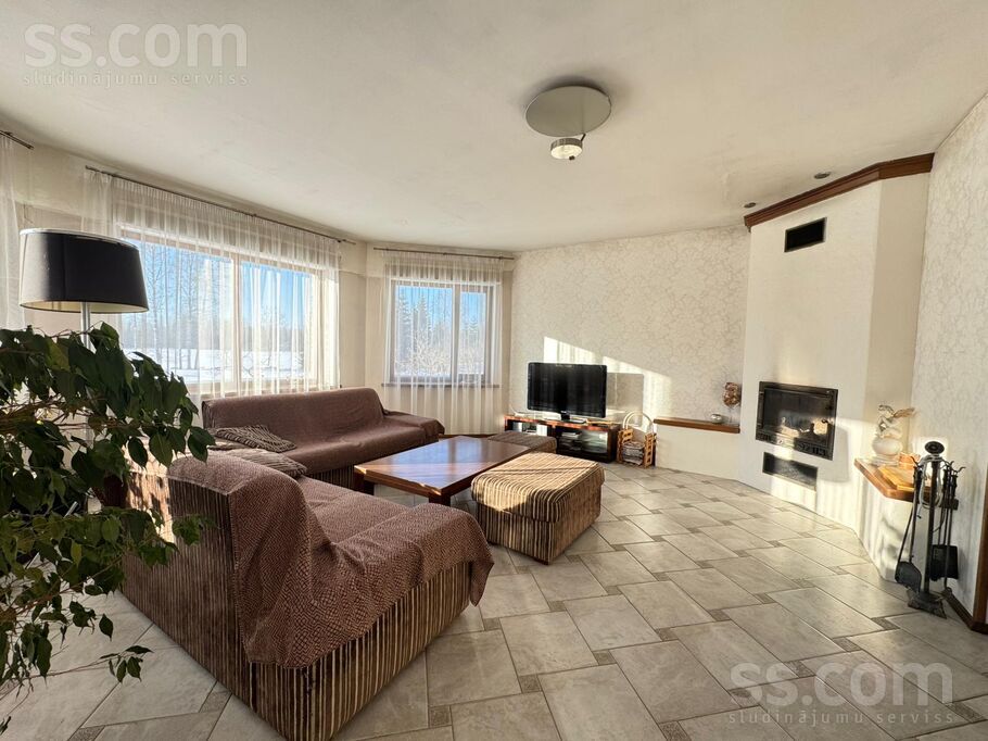 Atvari, Ģikši, Cēsis un raj., Amatas pag. — maja