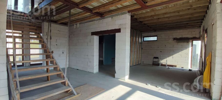 Lūšu 10, Jūrmala — maja