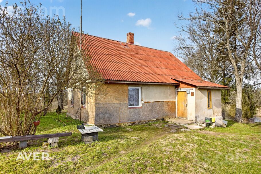 Lauciņi, Kolberģis, Alūksne un raj., Jaunalūksnes pag. — maja