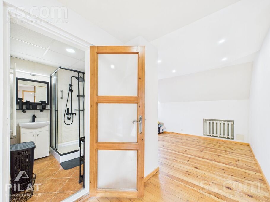 Ābeļu iela 3, Liepāja un raj., Liepāja — maja