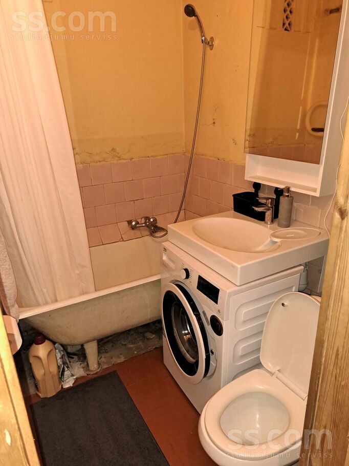 Melnsila 20, Rīga — dzivoklis