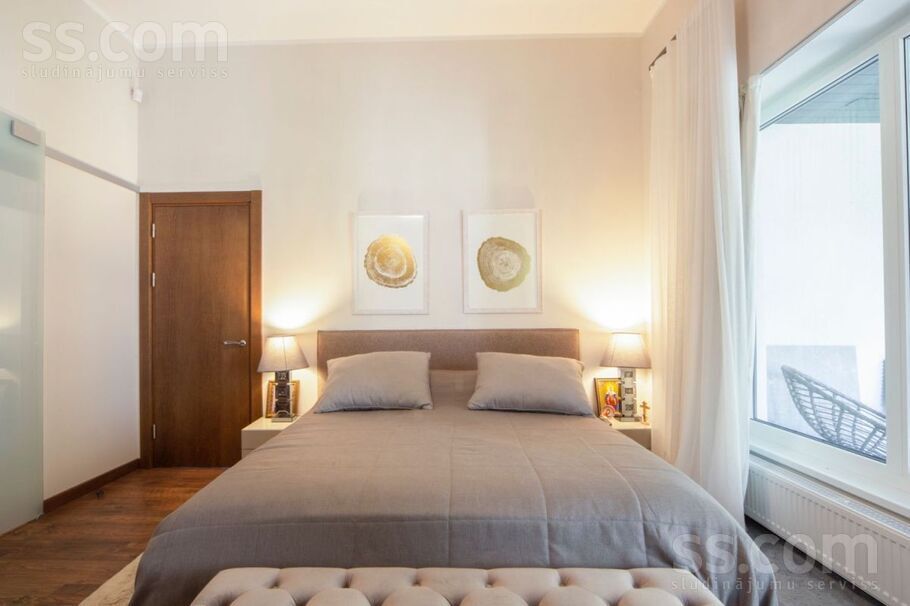 Ezeru iela 17, Jūrmala — maja