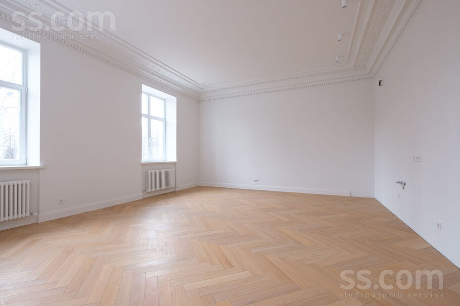 Raiņa bulv. 27, Rīga — dzivoklis