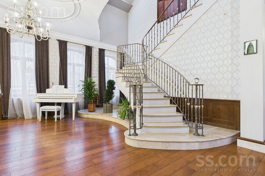 Brīvības 105, Rīga — dzivoklis