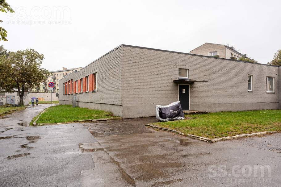 Strazdu iela 16a, Liepāja un raj., Liepāja — telpa