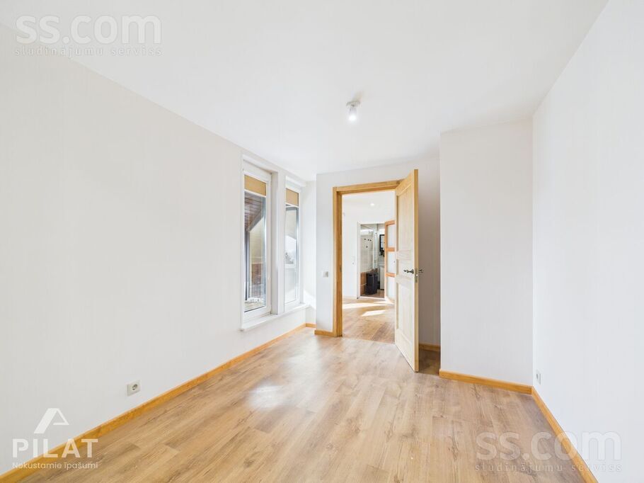 Ābeļu iela 3, Liepāja un raj., Liepāja — maja