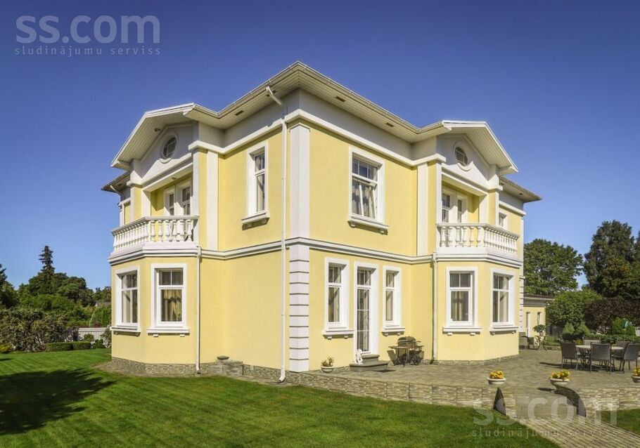 Rūsiņa iela 15, Jūrmala — maja