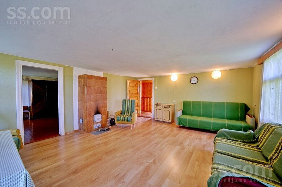 Bez ielas 1, Rokaiži, Liepāja un raj., Kazdangas pag. — maja