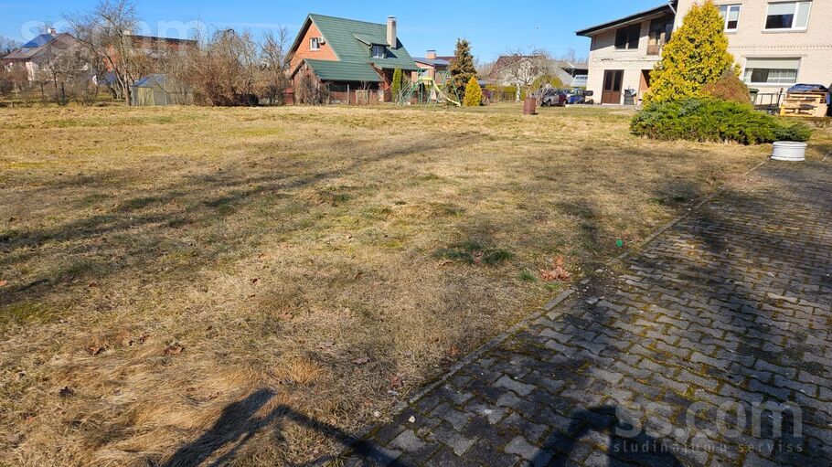 Niedru 8, Cēsis un raj., Cēsis — zeme