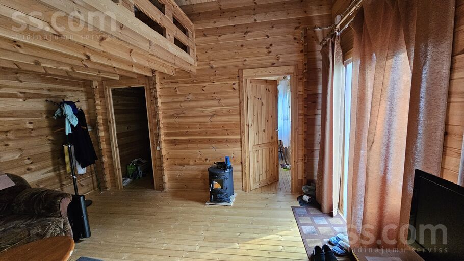 Mežvidi 36, Jelgava un raj., Jelgava — maja