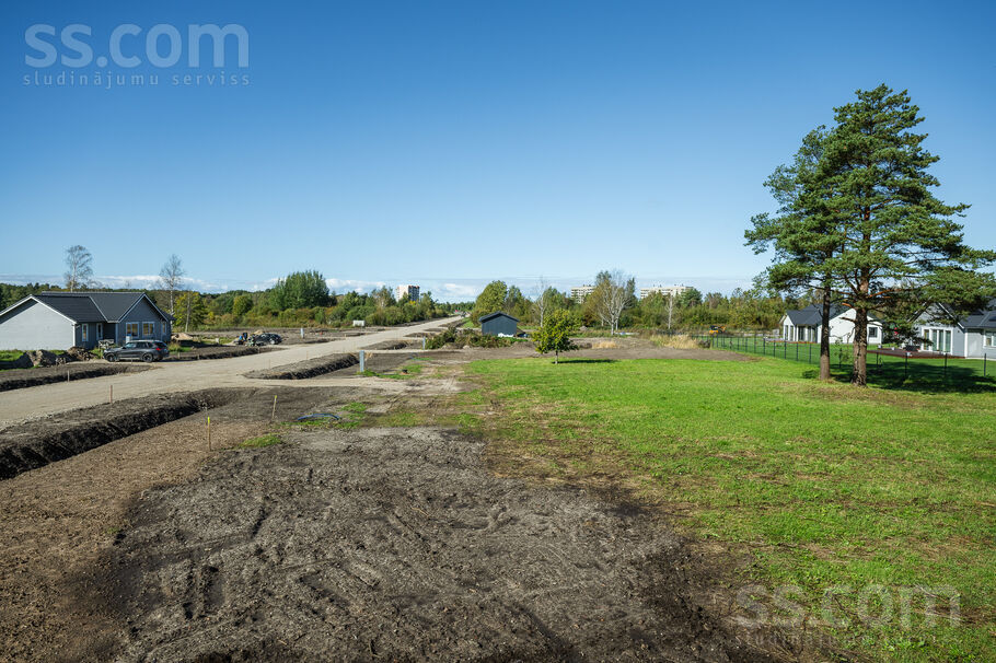 Upeņu iela 25a, Liepāja un raj., Liepāja — zeme