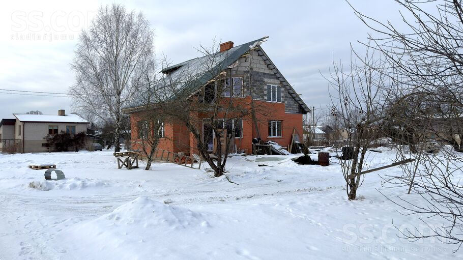 Lidlauka 8, Limbaži un raj., Aloja — maja