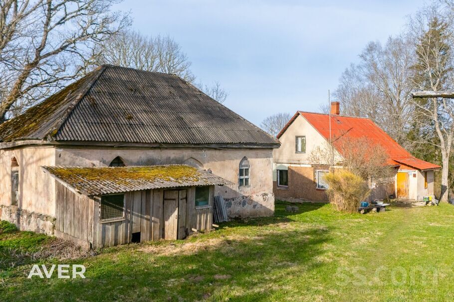 Lauciņi, Kolberģis, Alūksne un raj., Jaunalūksnes pag. — maja