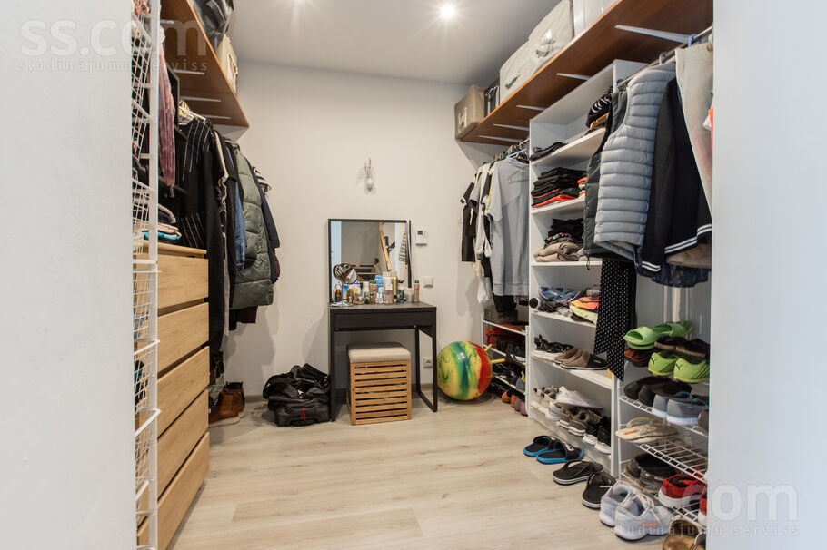 Jūras 10, Ragaciems, Tukums un raj. — maja