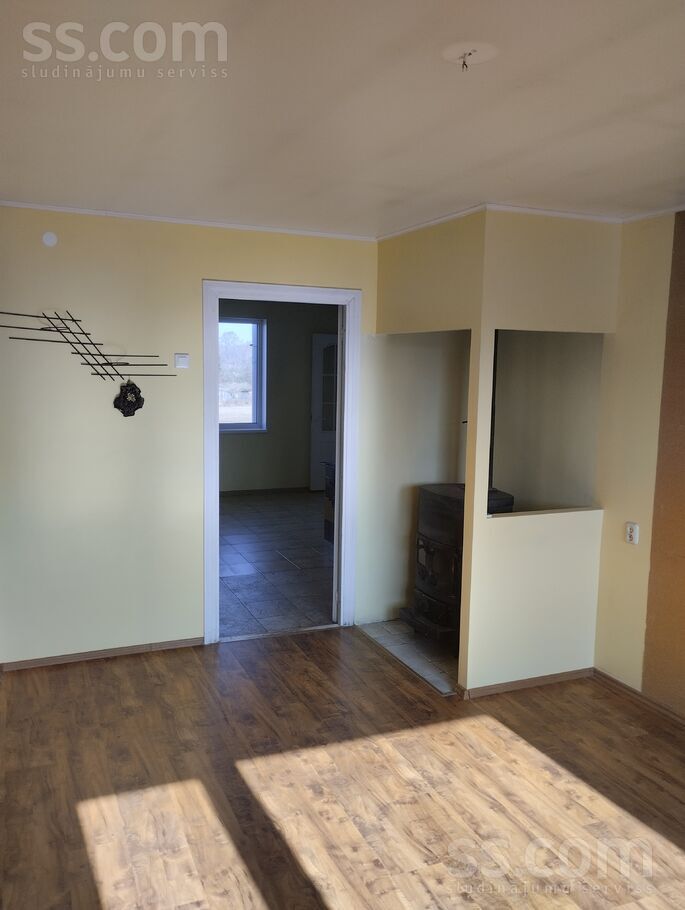 Biržu iela 10, Birži, Jēkabpils un raj., Salas pag. — dzivoklis