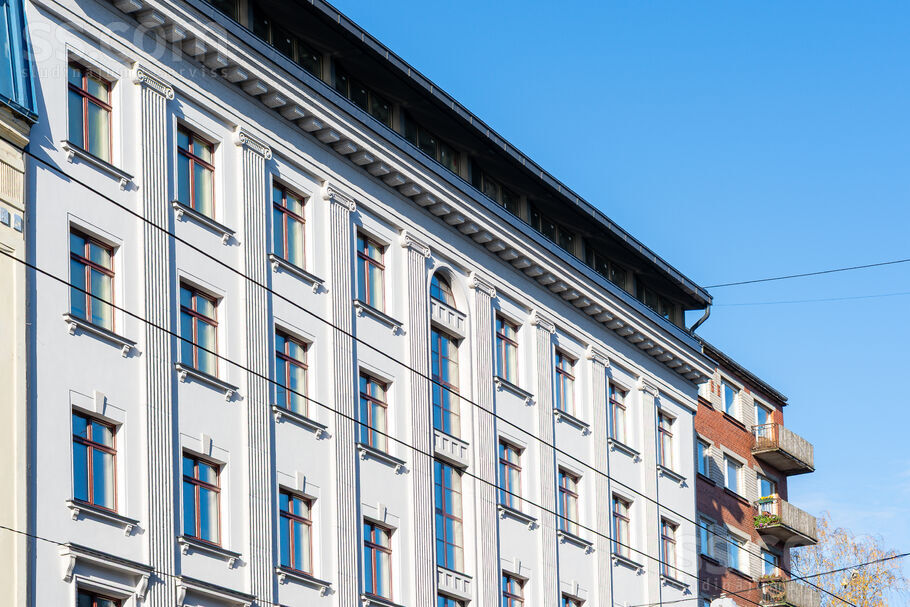 Pulkv. Brieža 15, Rīga — dzivoklis