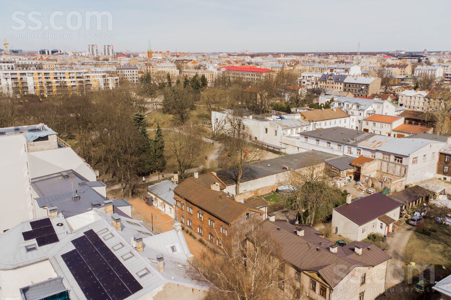 Sparģeļu 45, Rīga — maja