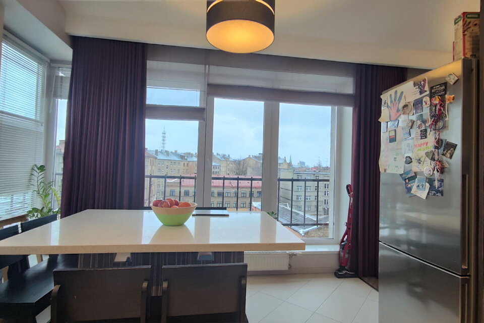 Indrānu iela 5, Rīga