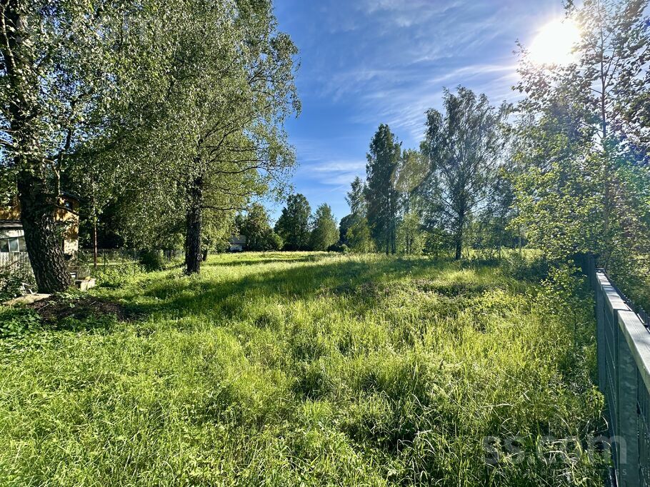 Zaļenieku, Rīga — zeme