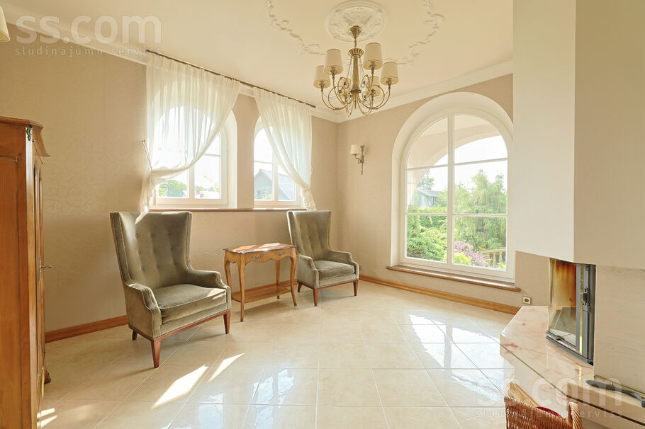 Kalna 11, Rīgas rajons, Sigulda — maja