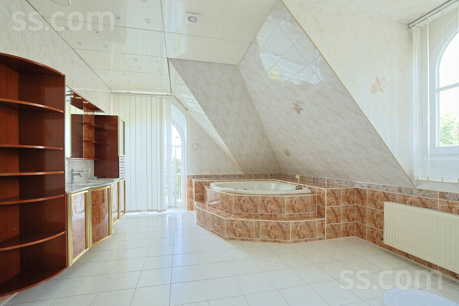 Kalna 11, Rīgas rajons, Sigulda — maja