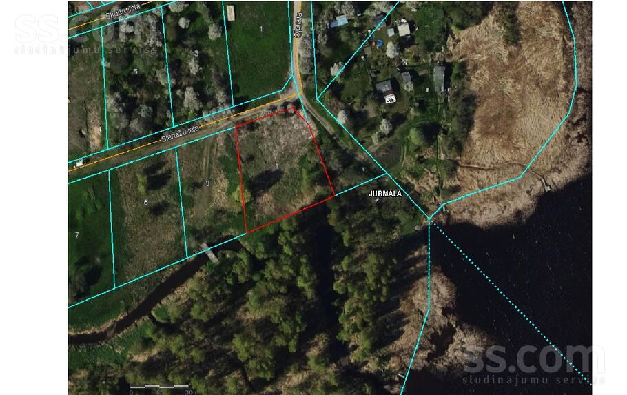 Sienāžu 1, Jūrmala — zeme