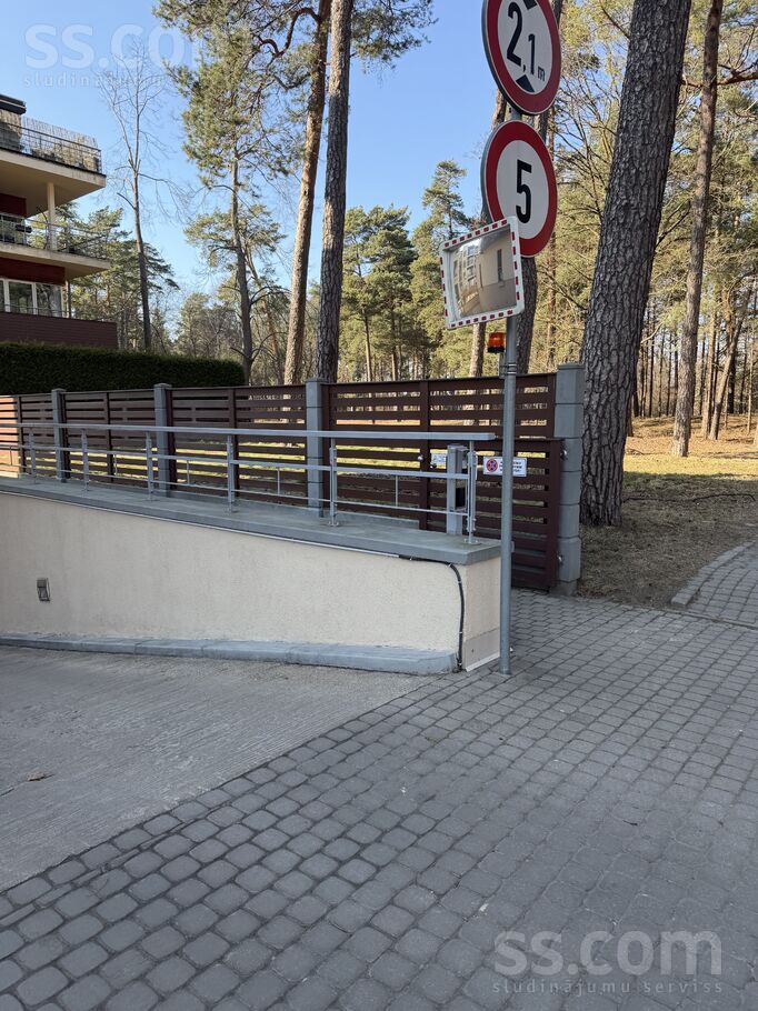 Bulduru Prospekts 33, Jūrmala, Bulduri — telpa