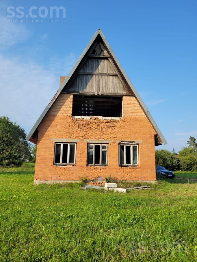 Strauta iela 4, Ērgļi, Madona un raj., Ērgļu pag. — maja