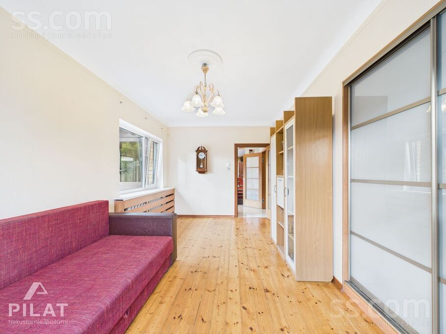 Ābeļu iela 3, Liepāja un raj., Liepāja — maja