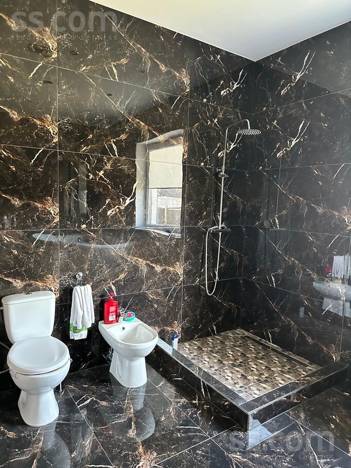 Vecozolu iela 16, Mārupe, Rīgas rajons, Mārupes pag. — maja