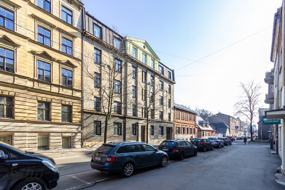 Artilērijas iela 19, Rīga