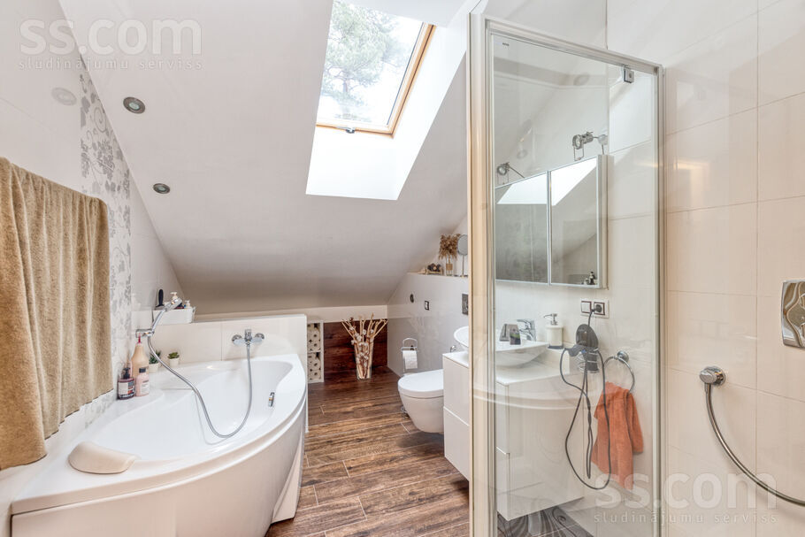 Māras 1, Baltezers, Ādažu nov. — maja