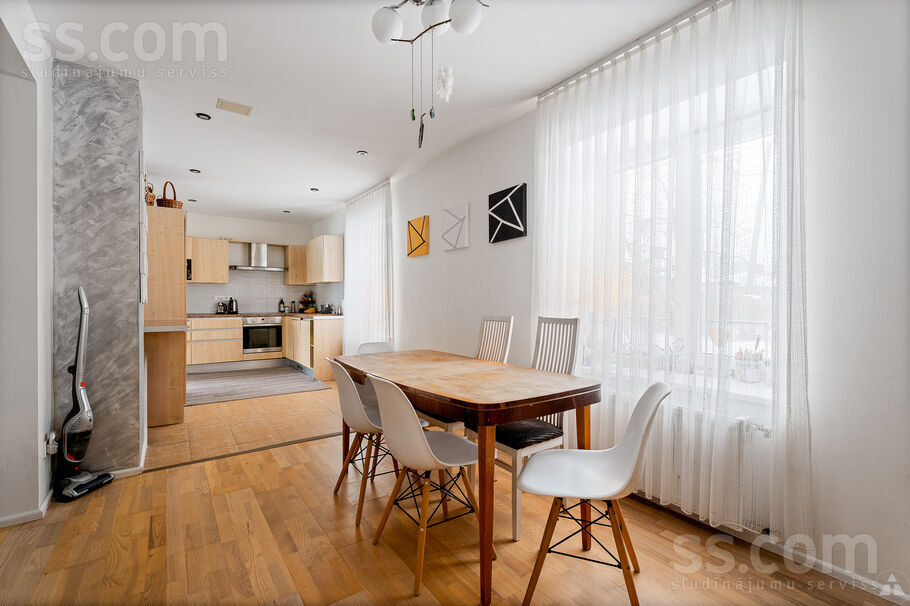 Emīla Dārziņa iela 7, Jelgava un raj., Jelgava — maja