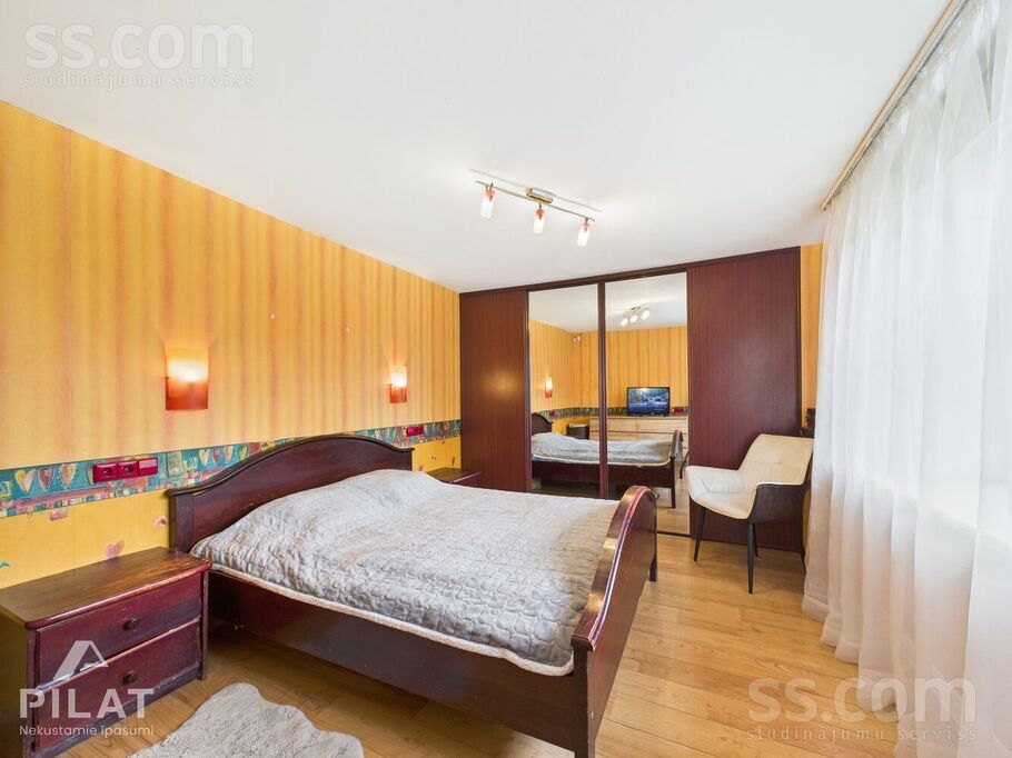 Ābeļu iela 3, Liepāja un raj., Liepāja — maja