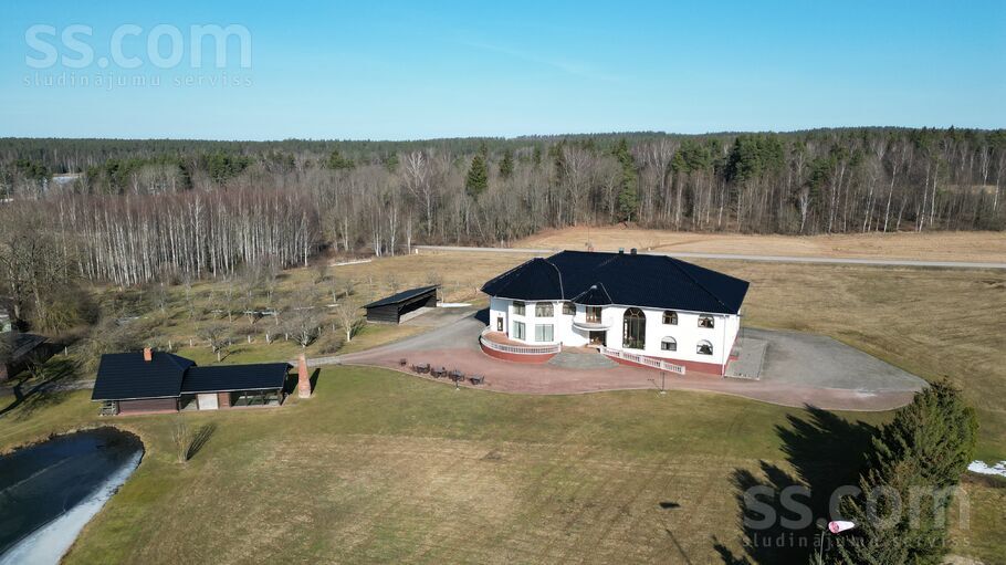 Ķingu 35, Dukuri, Cēsis un raj., Priekuļu pag. — telpa