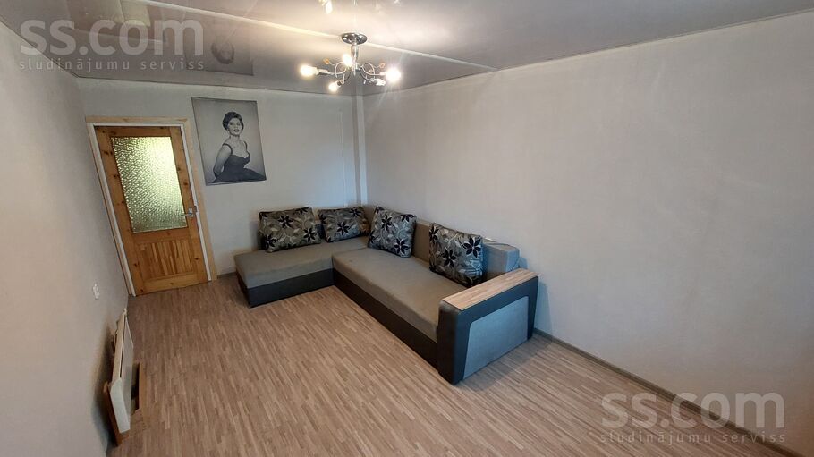 Tālītes 16, Jaunrauna, Cēsis un raj., Priekuļu pag. — dzivoklis