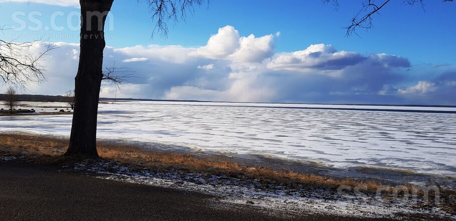 Ezera iela 7b, Burtnieki, Valmiera un raj., Burtnieku pag. — zeme