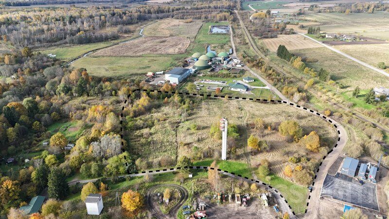 Miera iela 9, Liepāja un raj., Priekule — zeme