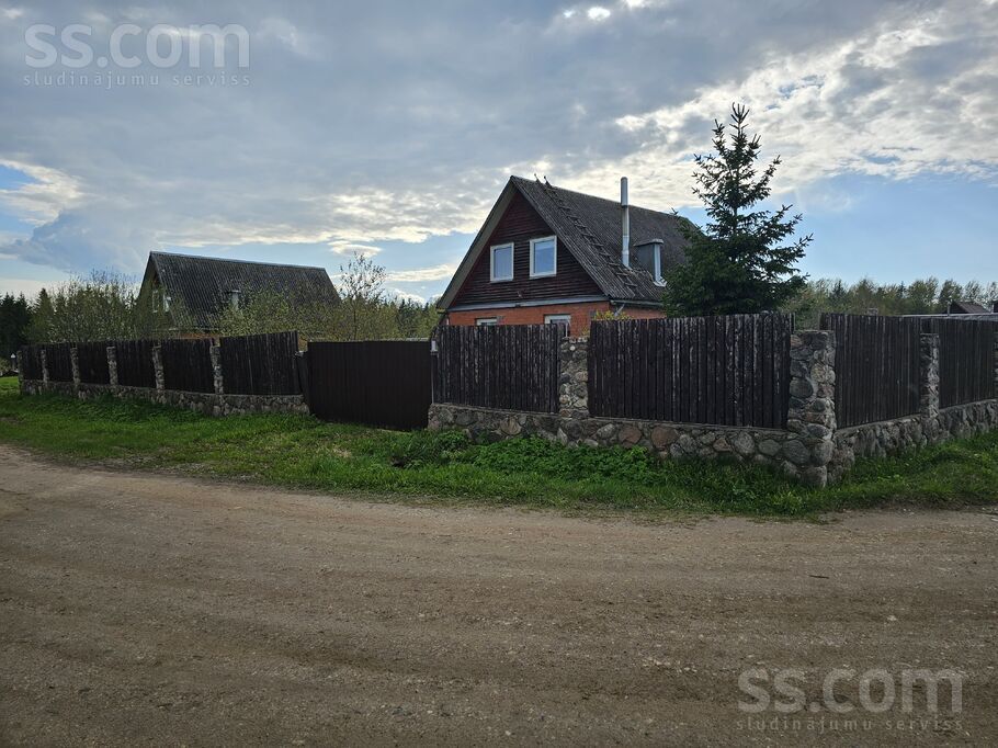 Saules iela 17, Konstantinova, Krāslava un raj., Konstantinovas pag. — maja