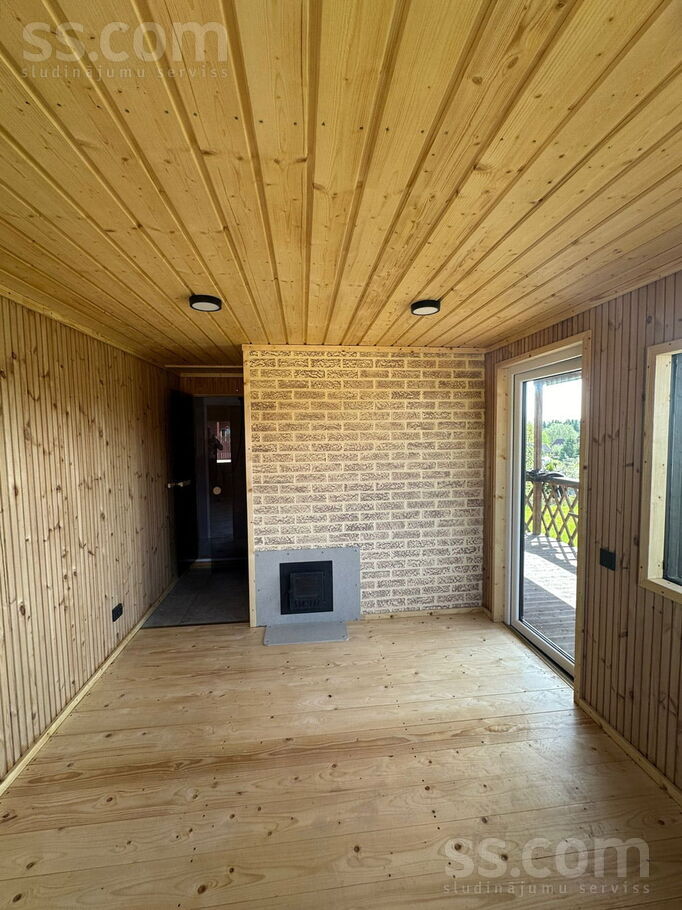 Brenči, Saldus un raj., Saldus — telpa