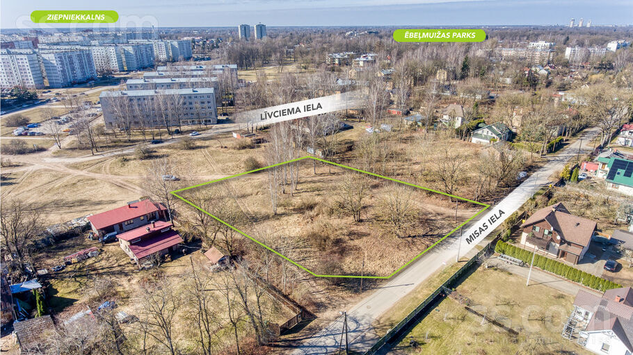 Misas 27, Rīga — zeme