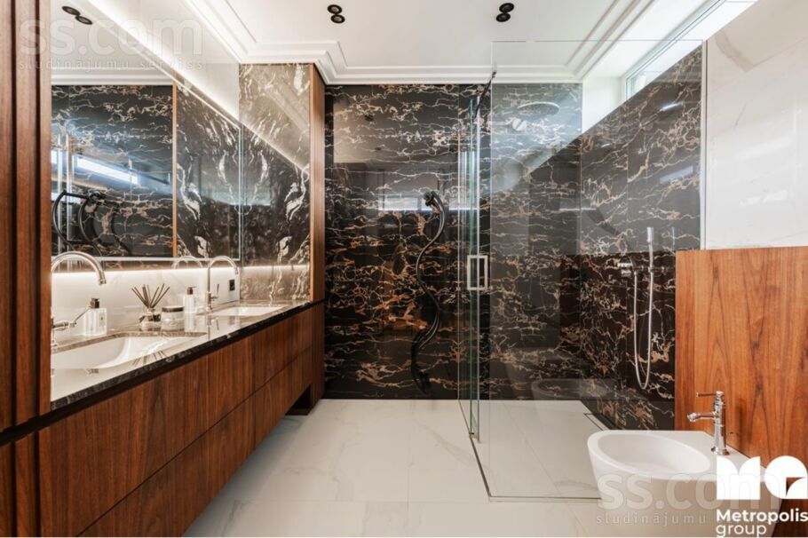 Laipu iela 2, Jūrmala — maja