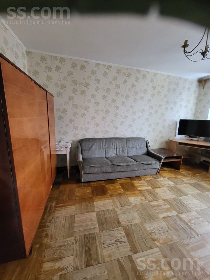 Viestura laukums 3, Valmiermuiža, Valmiera un raj., Valmieras pag. — dzivoklis