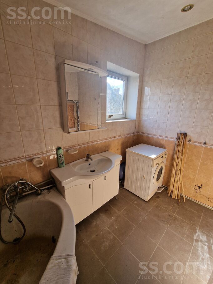 Vikingu 46a, Jūrmala — maja