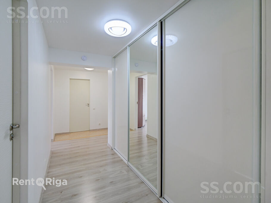 Leona Paegles iela 28, Jūrmala — dzivoklis