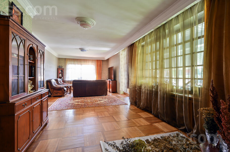 Dzenu iela 6, Kalngale, Rīgas rajons, Carnikavas nov. — maja