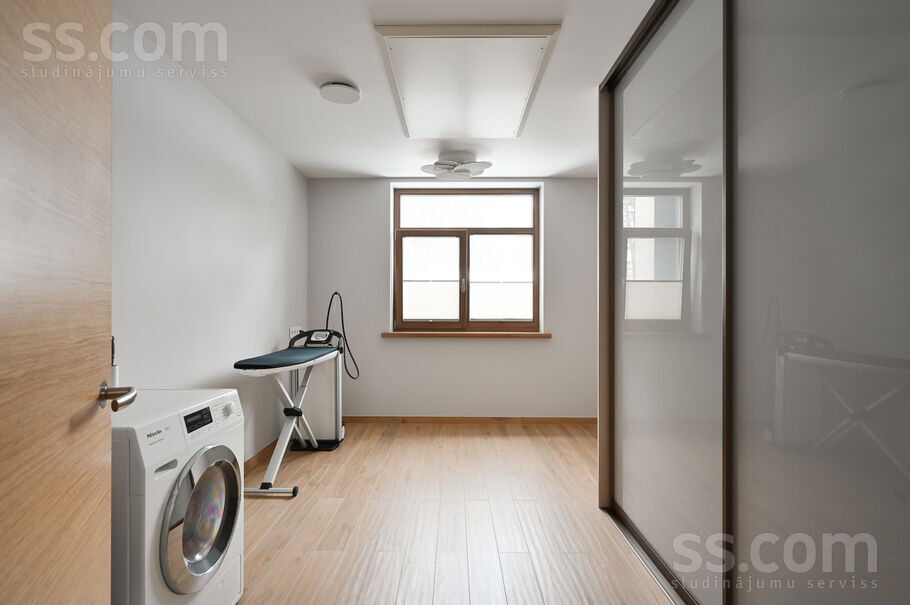 Katrinas 8, Baltezers, Rīgas rajons, Garkalnes nov. — maja