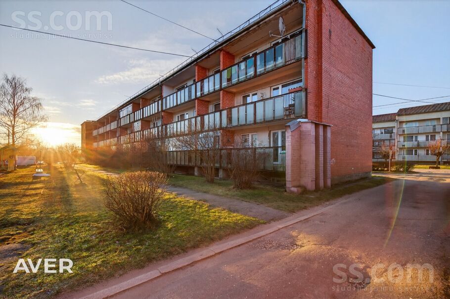 Imanta iela 9, Zilaiskalns, Valmiera un raj., Zilākalna pag. — dzivoklis