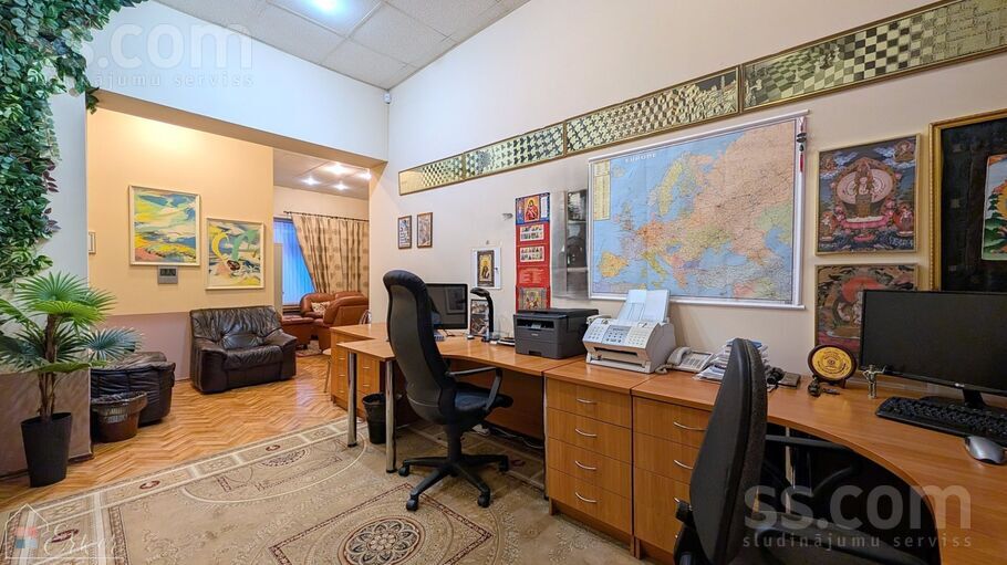 Palmu 20, Rīga — birojs